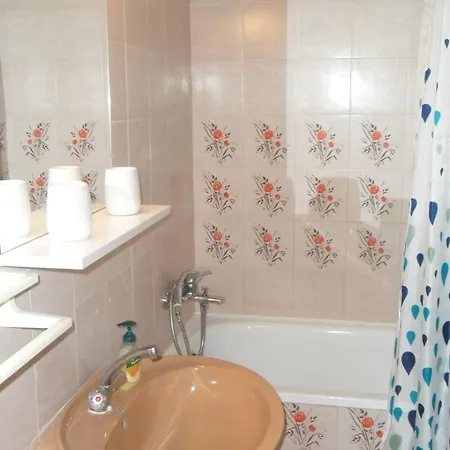 Apartments Aba *