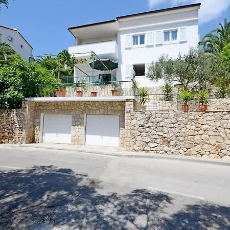 Aba * Hvar Town