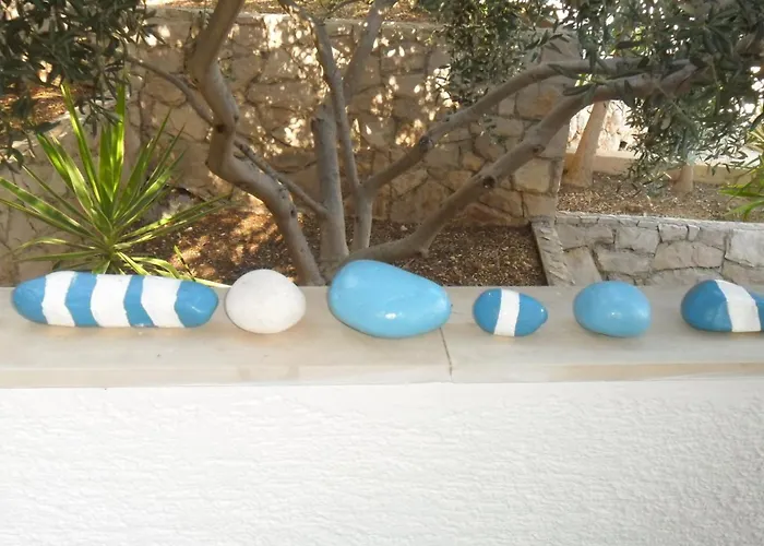 Aba アパート フヴァル