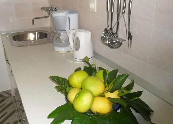 Aba アパート フヴァル